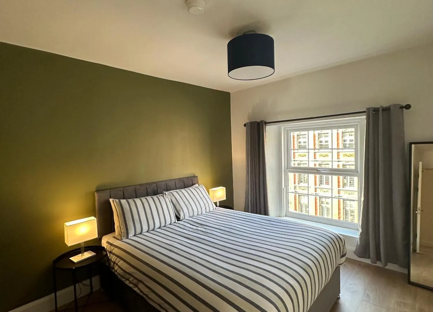 Modern City Centre Apartment Dublin